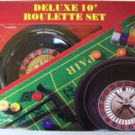 Roulette & Blackjack - Roulette, mats chips & rake , 10"